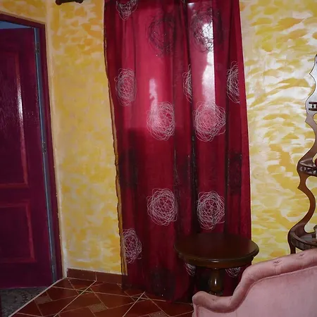 La Buganvilla *