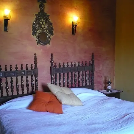 La Buganvilla *